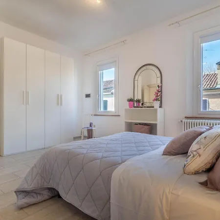 Mura Di Ferrara-apartment 3 Parcheggio Privato アパート フェラーラ