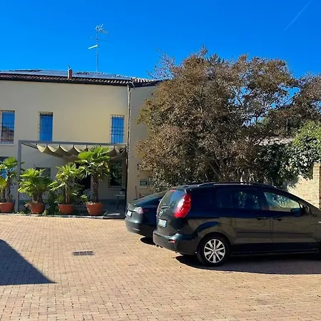 Parcheggio Esclusivo-mura Di Ferrara-apartment 3